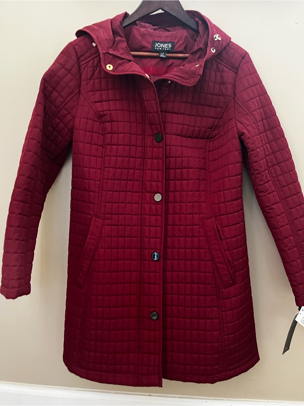 Jones New York Quilted Hooded Puffer Coat in Wine